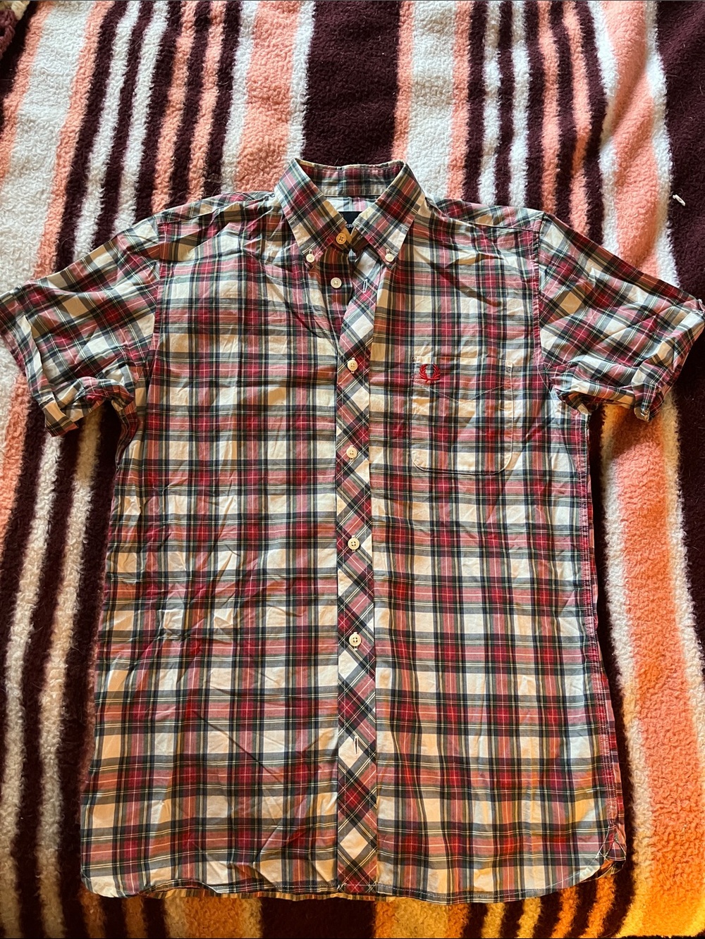 Fred Perry Red, Green & White Plaid Short-Sleeve Button-Down Shirt